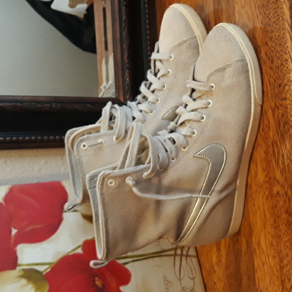 Nike Women's High Top Wedge Sneakers in Light Gray with Silver Swoosh